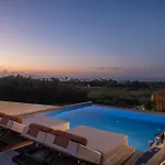 Maison Althera Brand New 3br With Private Pool فيلة خيرسونِسوس