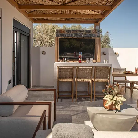 Maison Althera Brand New 3br With Private Pool הרסוניסוס